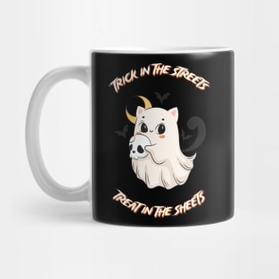 Cat Ghost Print: Cute Halloween Kitty in a Sheet | Spooky Halloween Decor for Cat Lovers Mug